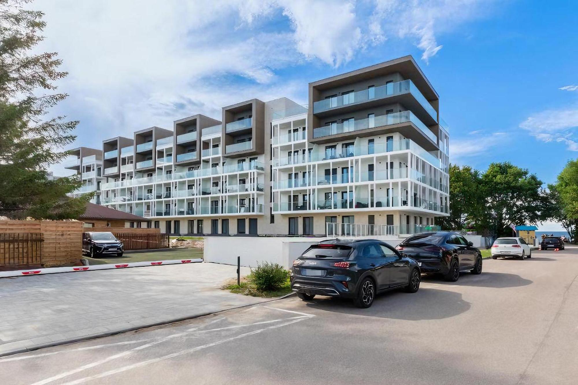 Apartament 018 Tuz Przy Plazy Z Tarasem I Parkingiem Perlowa Przystan Sianozety Exterior foto